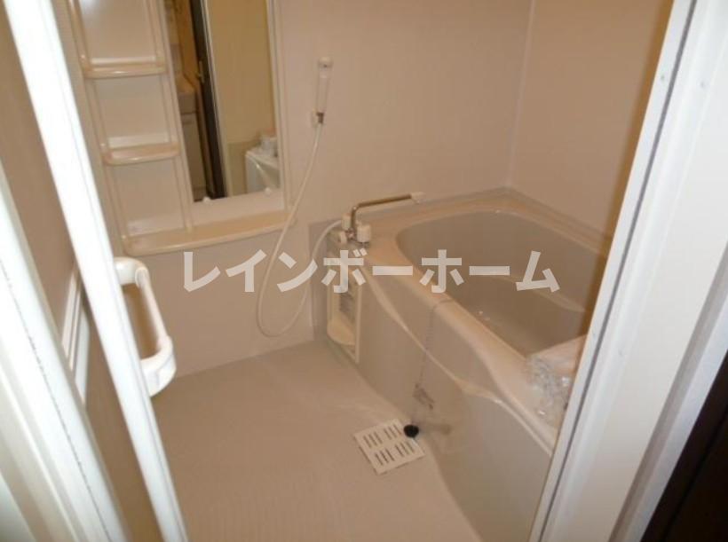 バス・シャワールーム　※別部屋参考写真