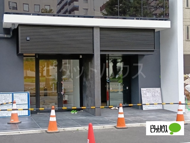 エントランス　エントランス