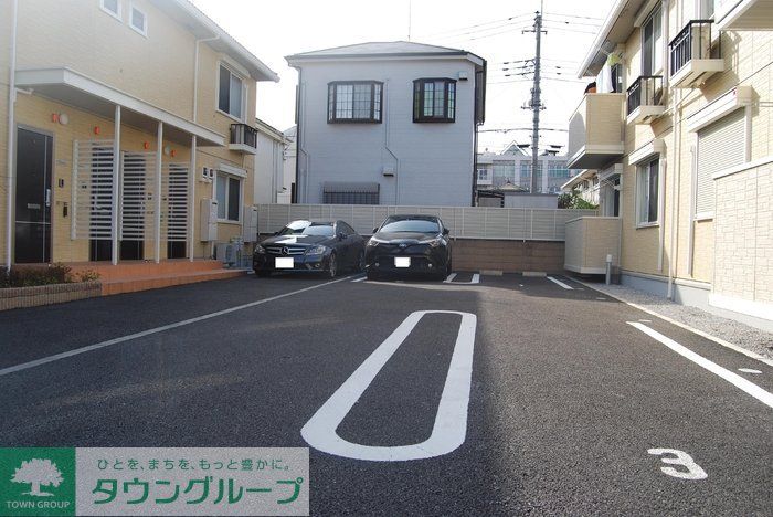 駐車場　駐車場
