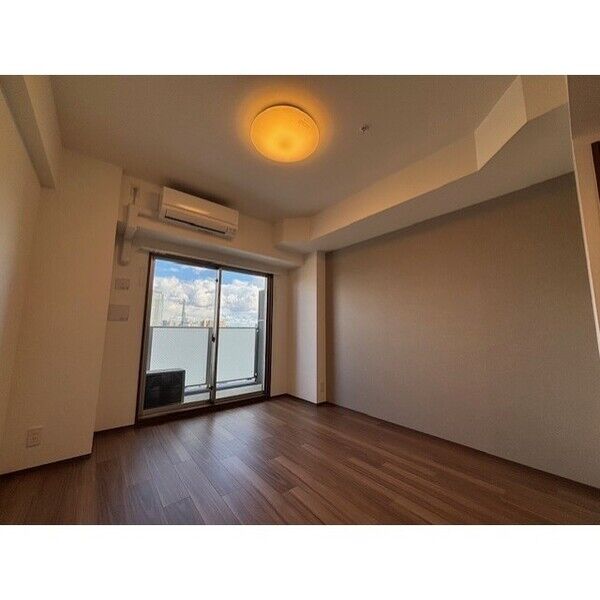 居室・リビング　※写真は同じマンションの違う部屋のものになります。