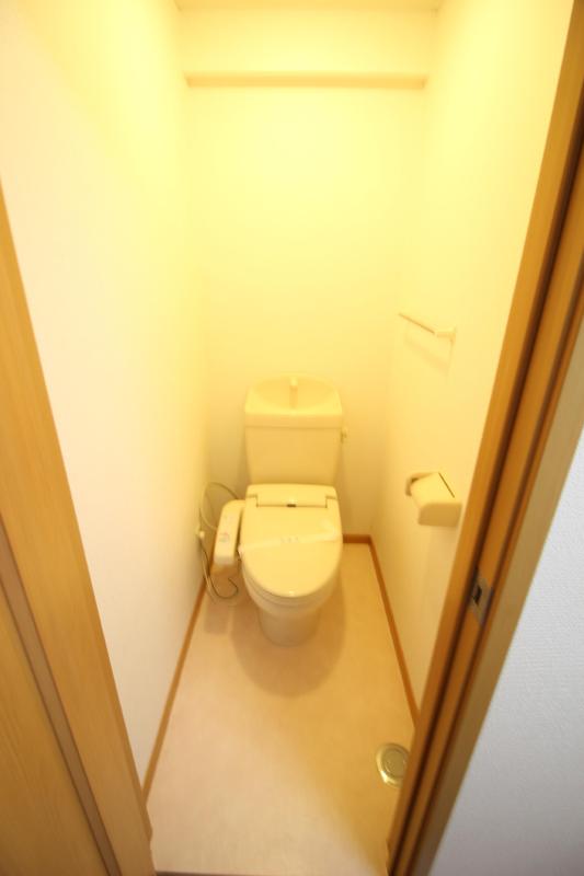 トイレ　ウォシュレット付