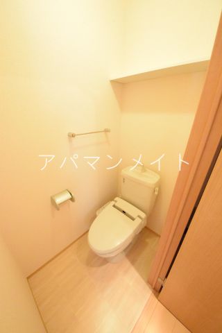 トイレ　ウォシュレット付き！