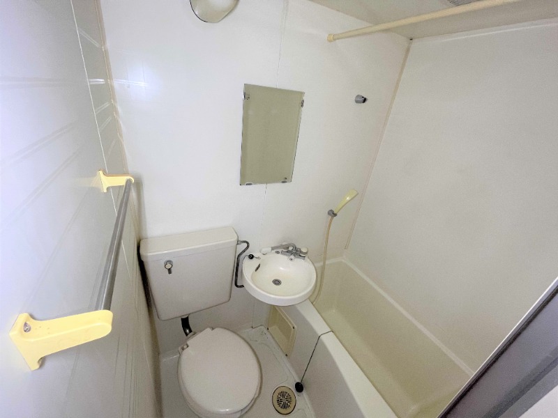 バス・シャワールーム　※他部屋参考写真
