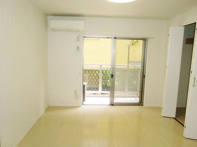 居室・リビング　※別部屋参考