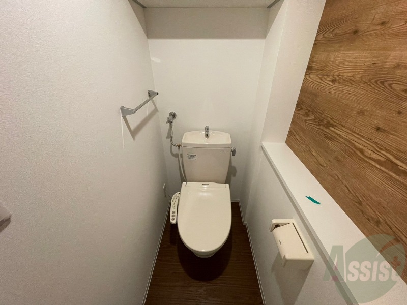 トイレ　トイレです。ウォシュレット付を探している方、おすすめです。