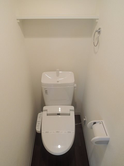 トイレ　(同マンション別部屋)