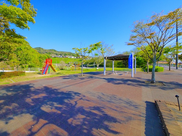 公園　ひがし山公園（公園）まで498m
