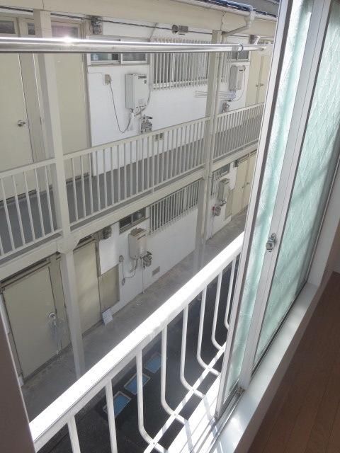 バルコニー　★物干しフック付★