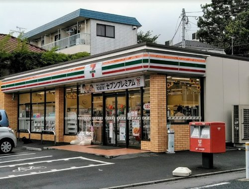 コンビニ　セブンイレブン板橋若木1丁目店（コンビニ）まで302m