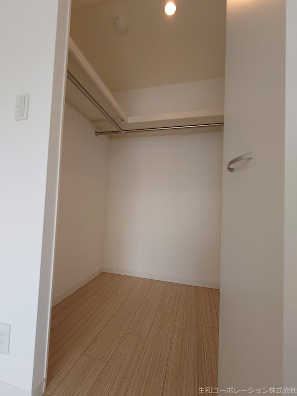 収納　ウォークインクローゼット