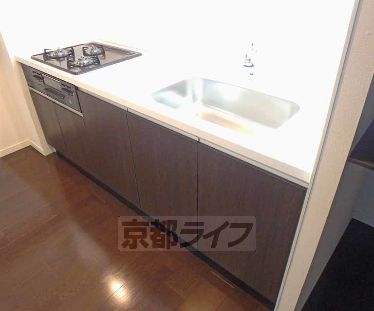 キッチン　お洒落なシステムキッチンです。