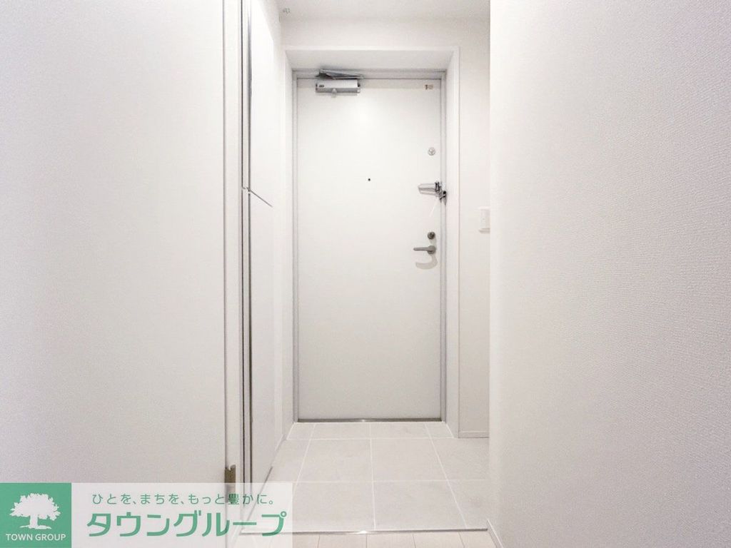 玄関　お部屋探しは株式会社　タウンハウジング　までお気軽にお問合…