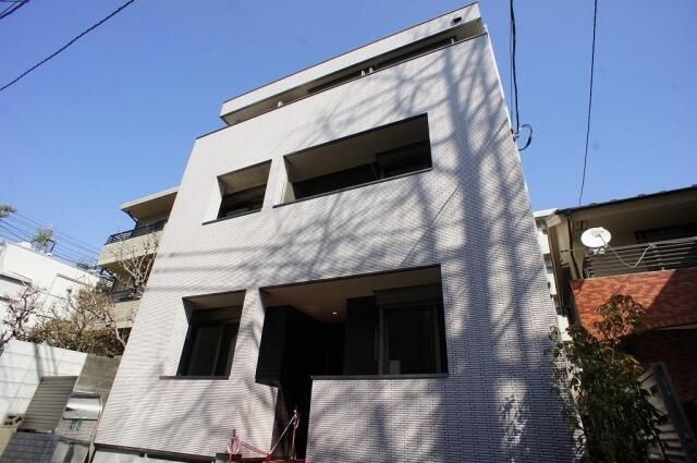 建物外観　落ち着いた雰囲気の外観です