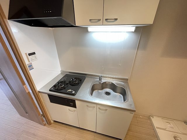 キッチン　別タイプ参考写真掲載。