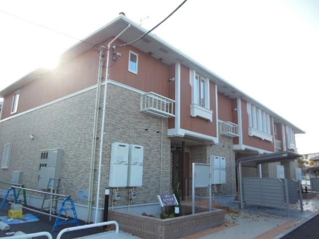 建物外観　★敷地内に駐車場もございます★