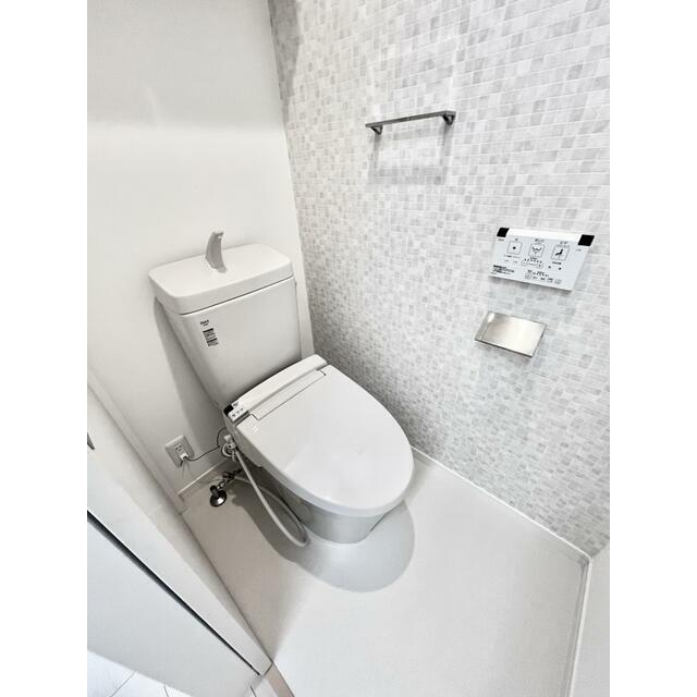 トイレ　参考写真（同物件別部屋）