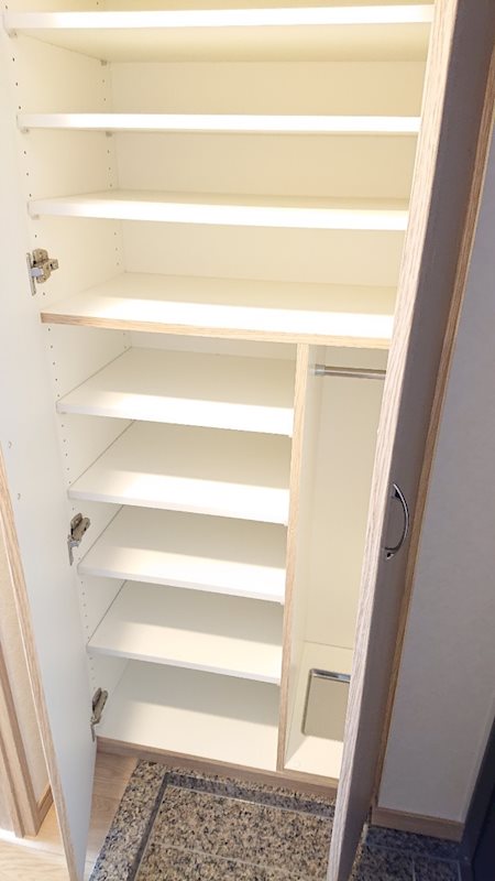 収納　キッチン横収納
