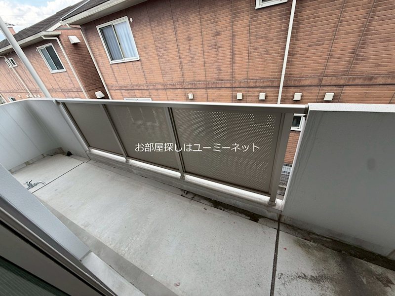 バルコニー　※実際のお部屋は反転タイプとなります。