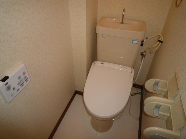 トイレ　ウォシュレット