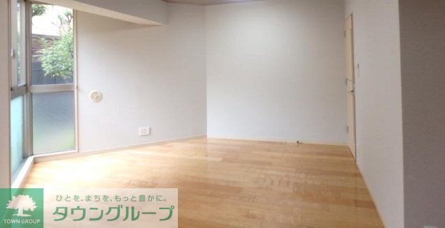 居室・リビング　照明は残置です