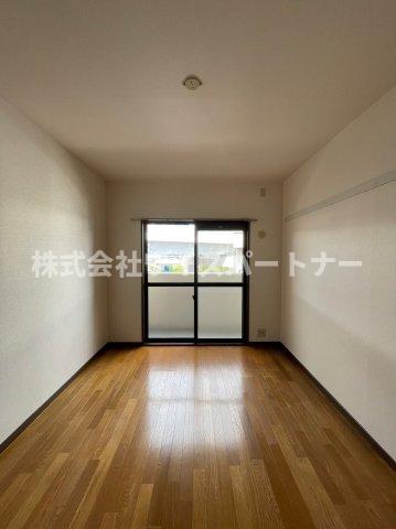 収納　※別部屋写真の為、現状優先(写真は403号室)