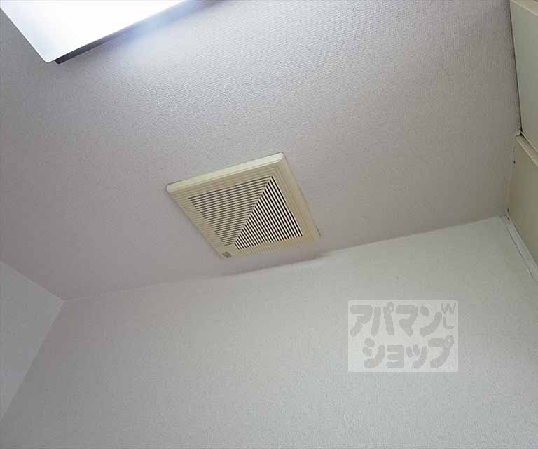 その他設備　換気扇