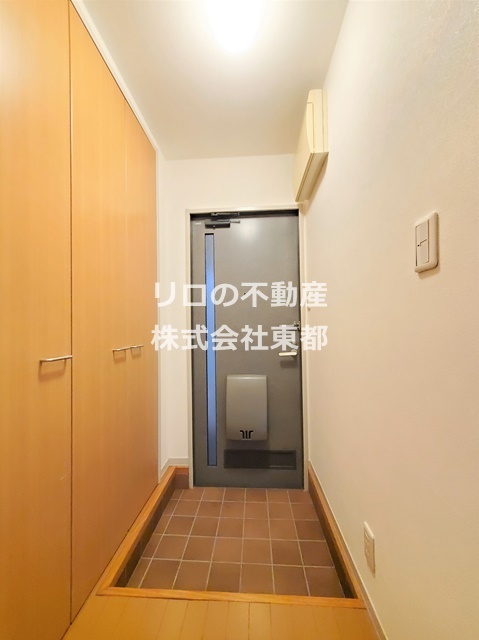 玄関　玄関収納もたっぷり♪