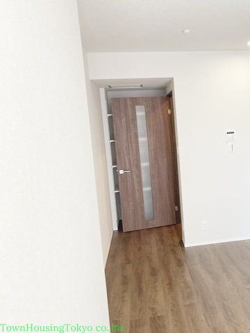 玄関　※写真は同タイプ住戸です。