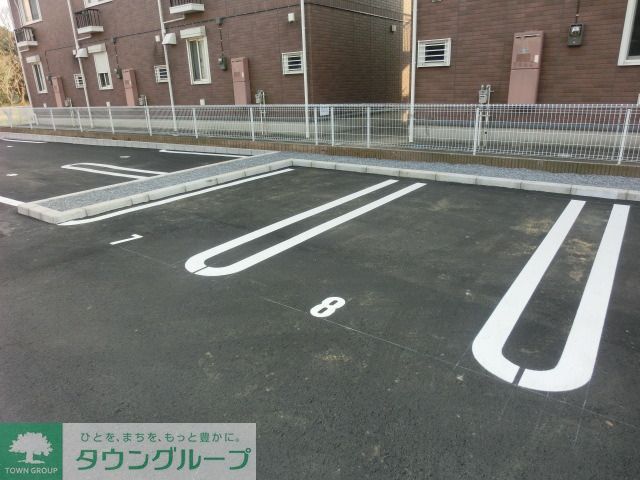 駐車場　敷地内駐車場