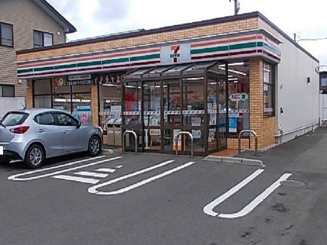 コンビニ　セブンイレブン秋田寺内堂ノ沢店（コンビニ）まで250m