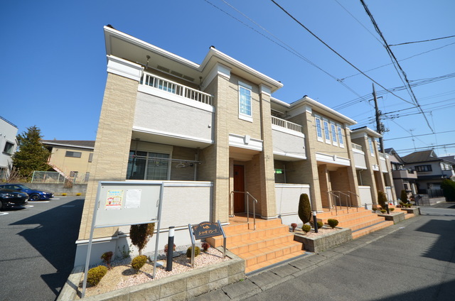建物外観　～カッコイイ外観ですね～