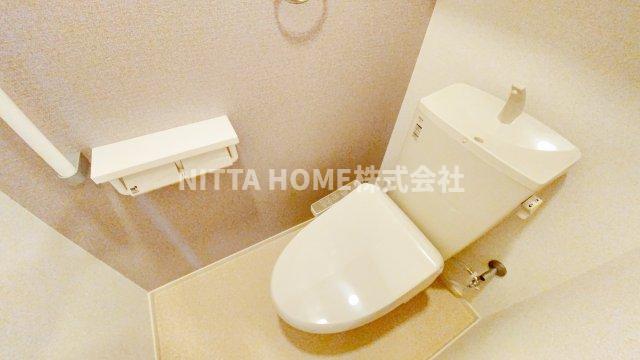 トイレ　もちろんウォシュレット付きのトイレですよ◎