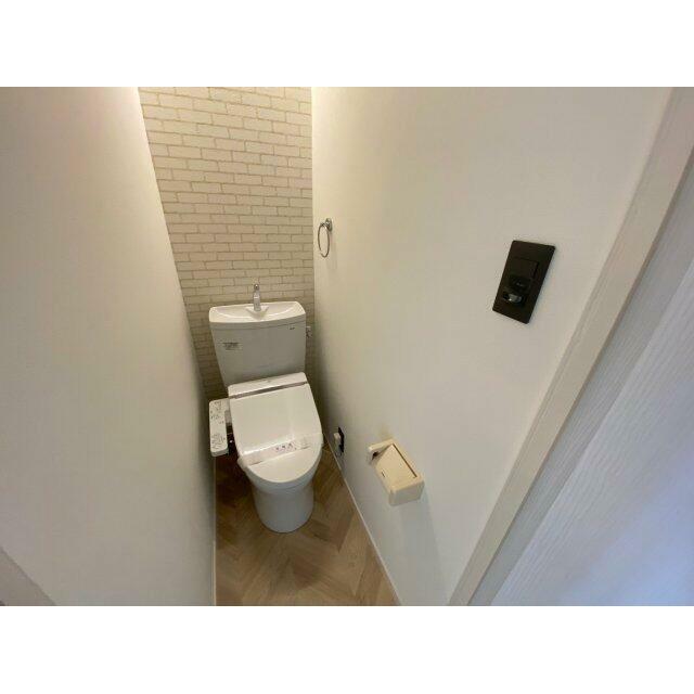 トイレ　※別部屋参考写真