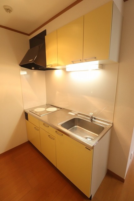 キッチン　別部屋の参考写真となります。
