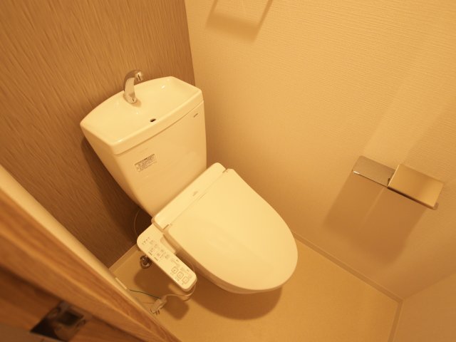 トイレ　※別号室の参考写真です※