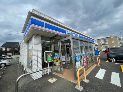 コンビニ　ローソン 八街長谷店（コンビニ）まで1005m