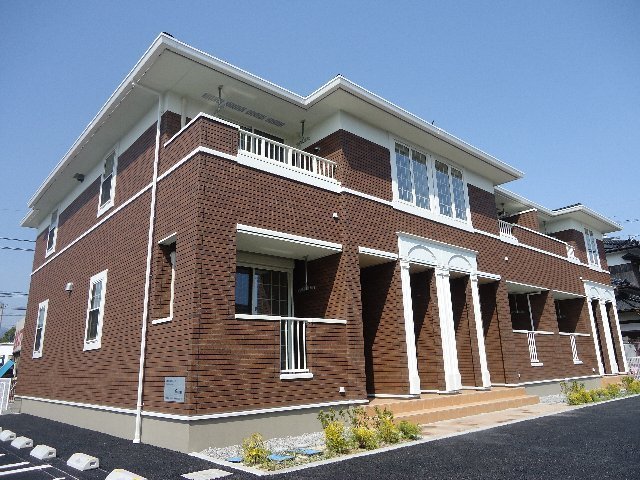 建物外観　落ち着いた雰囲気の外観です