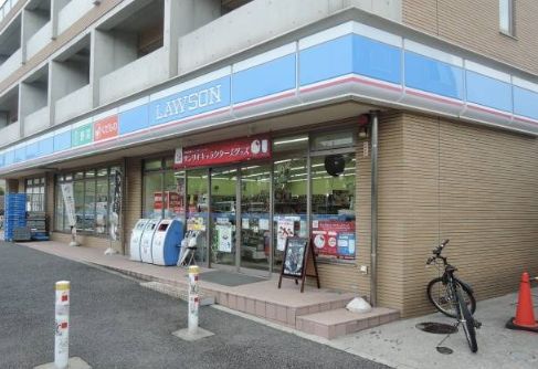 コンビニ　ローソン北沢五丁目店（コンビニ）まで224m
