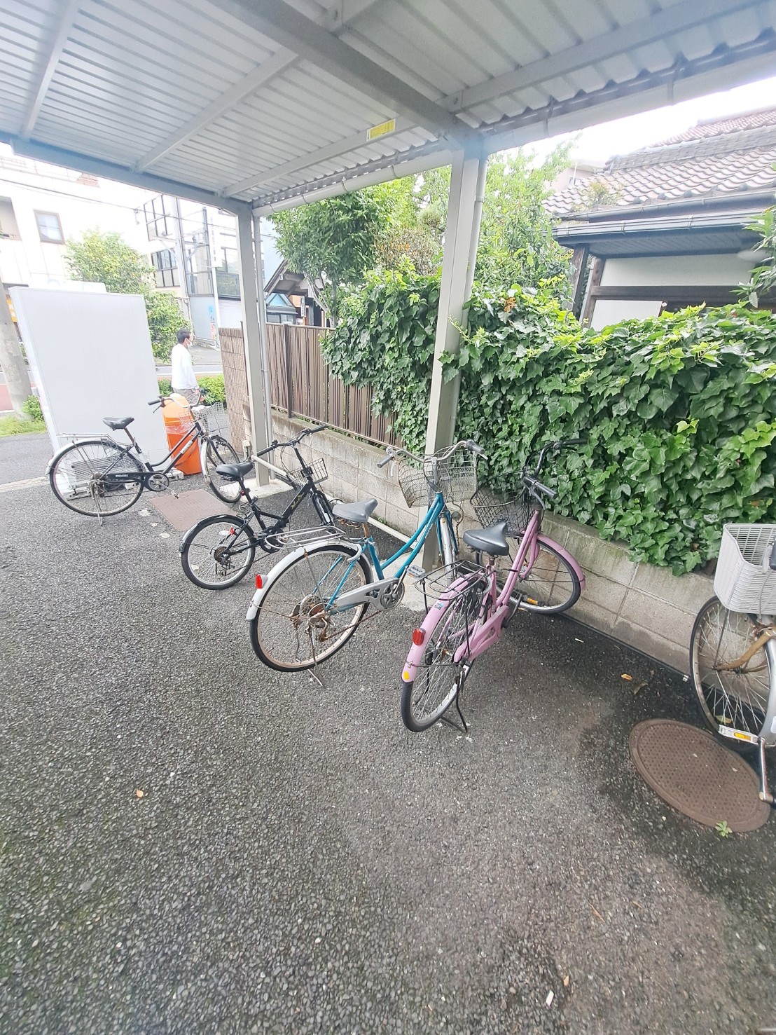 その他共有部分　屋根付き駐輪場