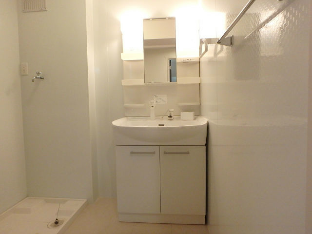 洗面設備　同じ物件別部屋参考写真