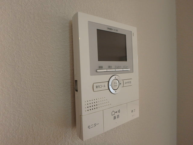 その他設備　ＴＶインターホンにて訪問者の顔も見られます