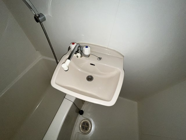洗面設備　コンパクトで使いやすい洗面所