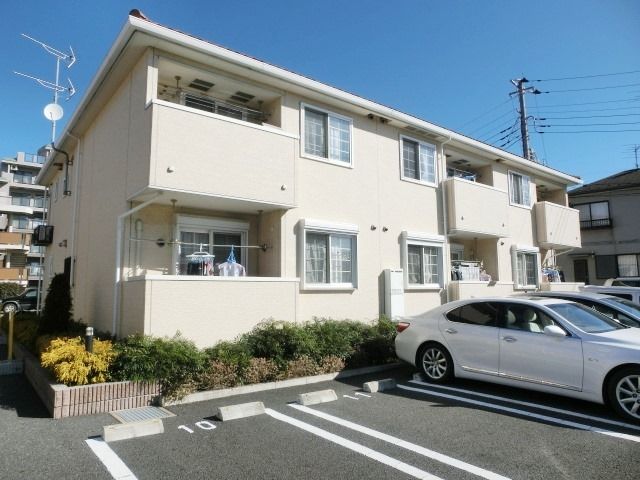 建物外観　2年毎の更新料が不要、インターネト無料