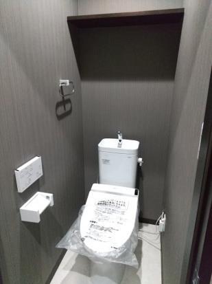 トイレ　温水洗浄暖房便座付トイレ