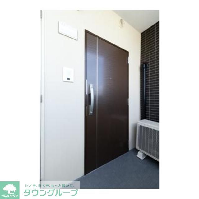 玄関　※写真は同タイプ住戸です。