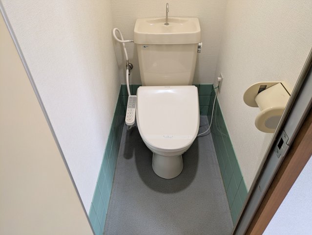 アゾノハイツのトイレ写真