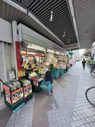 スーパー　エンゼルファミリー門前仲町店（スーパー）まで65m