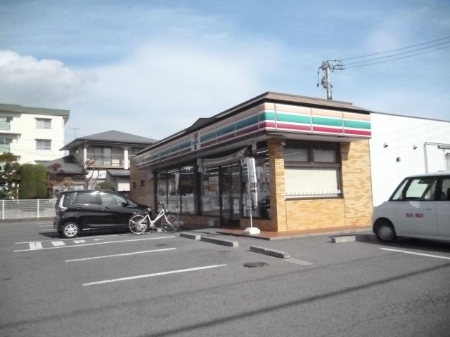 コンビニ　セブンイレブン（コンビニ）まで40m