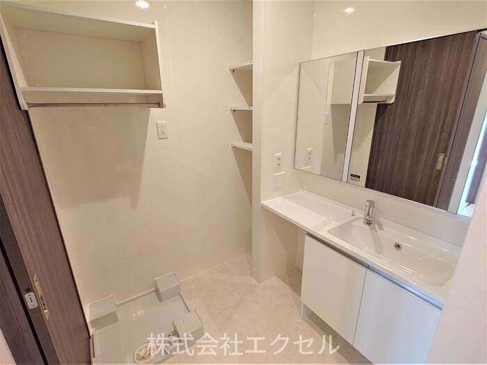 洗面設備　独立洗面台です。