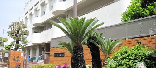 小学校　新庄小学校（小学校）まで872m